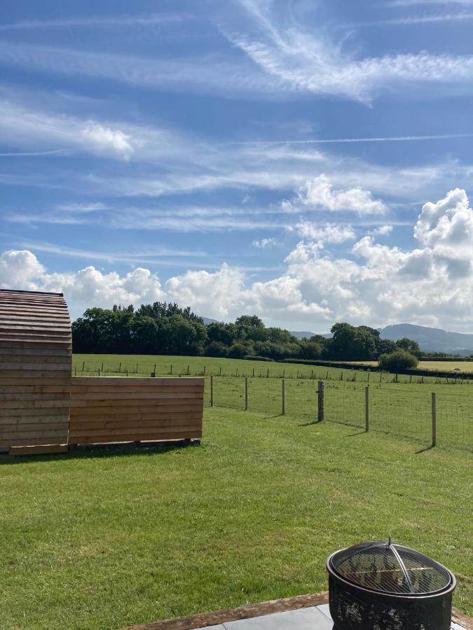 Abbey Farm Luxury Glamping Hotel Rhuddlan Eksteriør billede