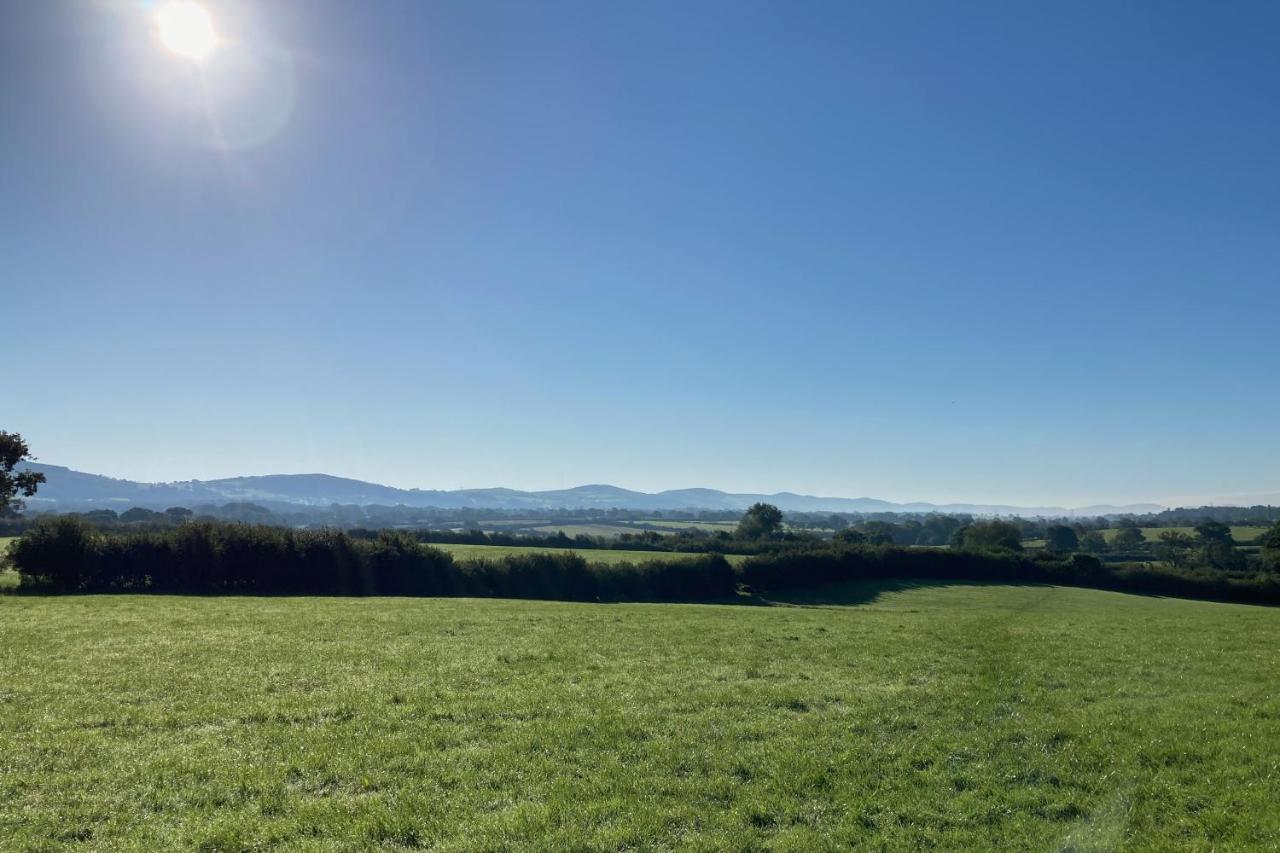 Abbey Farm Luxury Glamping Hotel Rhuddlan Eksteriør billede