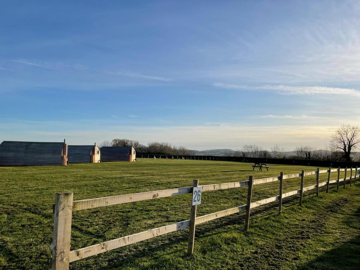 Abbey Farm Luxury Glamping Hotel Rhuddlan Eksteriør billede