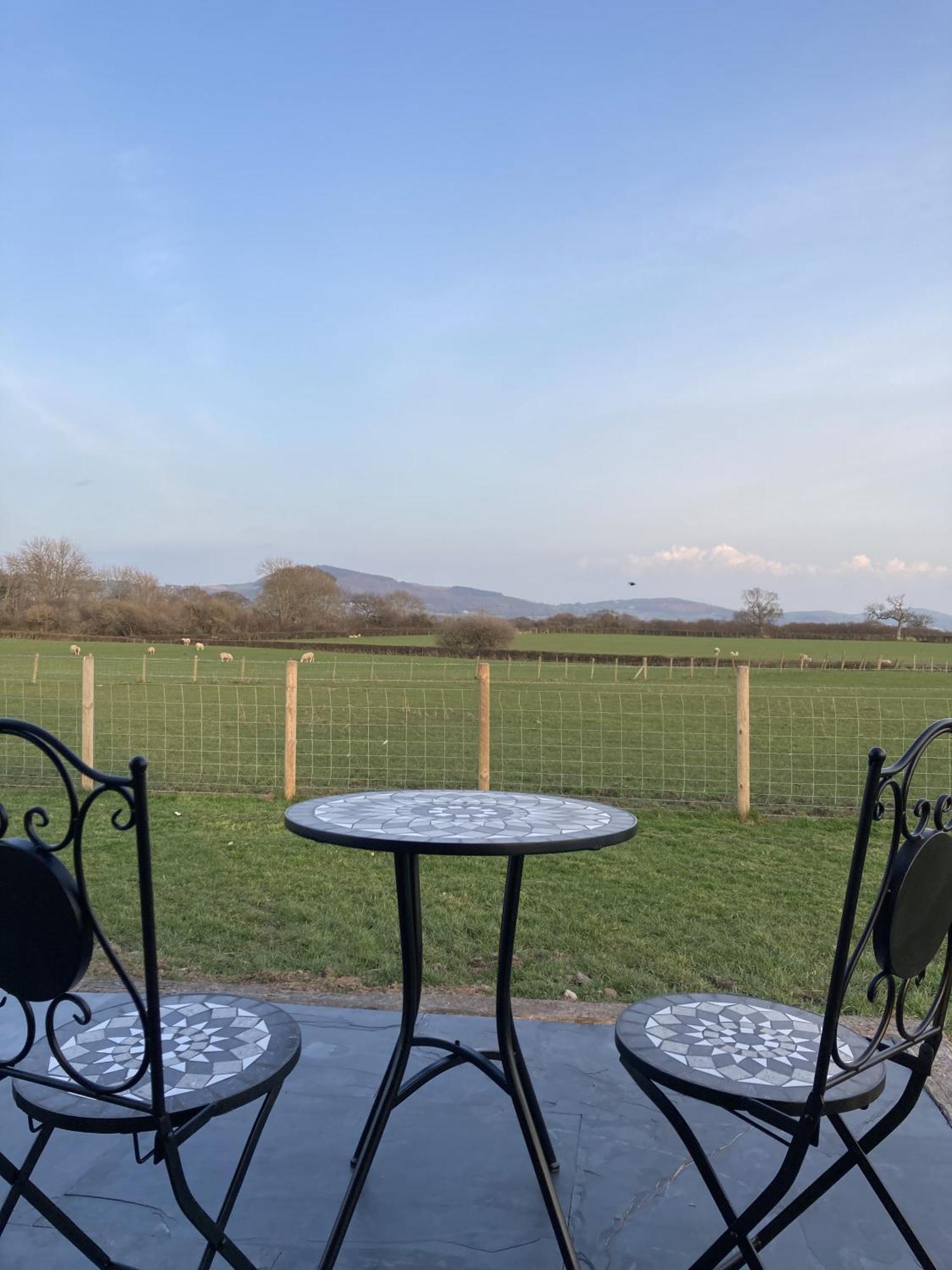 Abbey Farm Luxury Glamping Hotel Rhuddlan Eksteriør billede